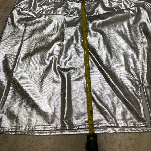 Just Polly Skirt Large Shiny Silver Metallic Side Slit Mini - Picture 5 of 5